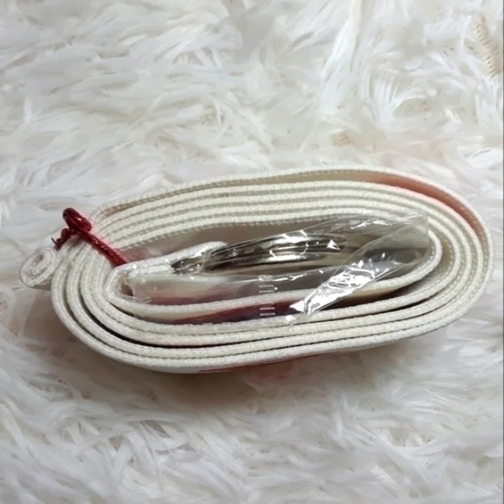 Vintage Holiday Lips Print Stretchy Belt-White